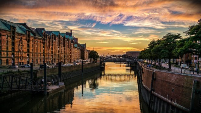 La ville d'Hambourg en Allemagne.