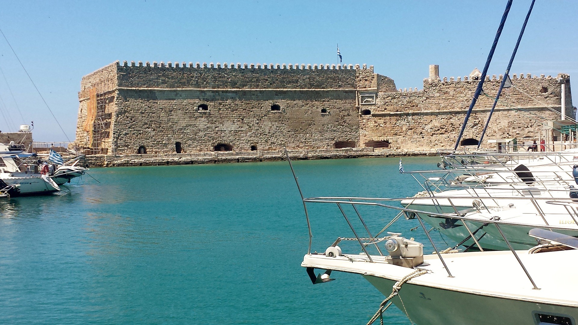 Le port d'Heraklion.