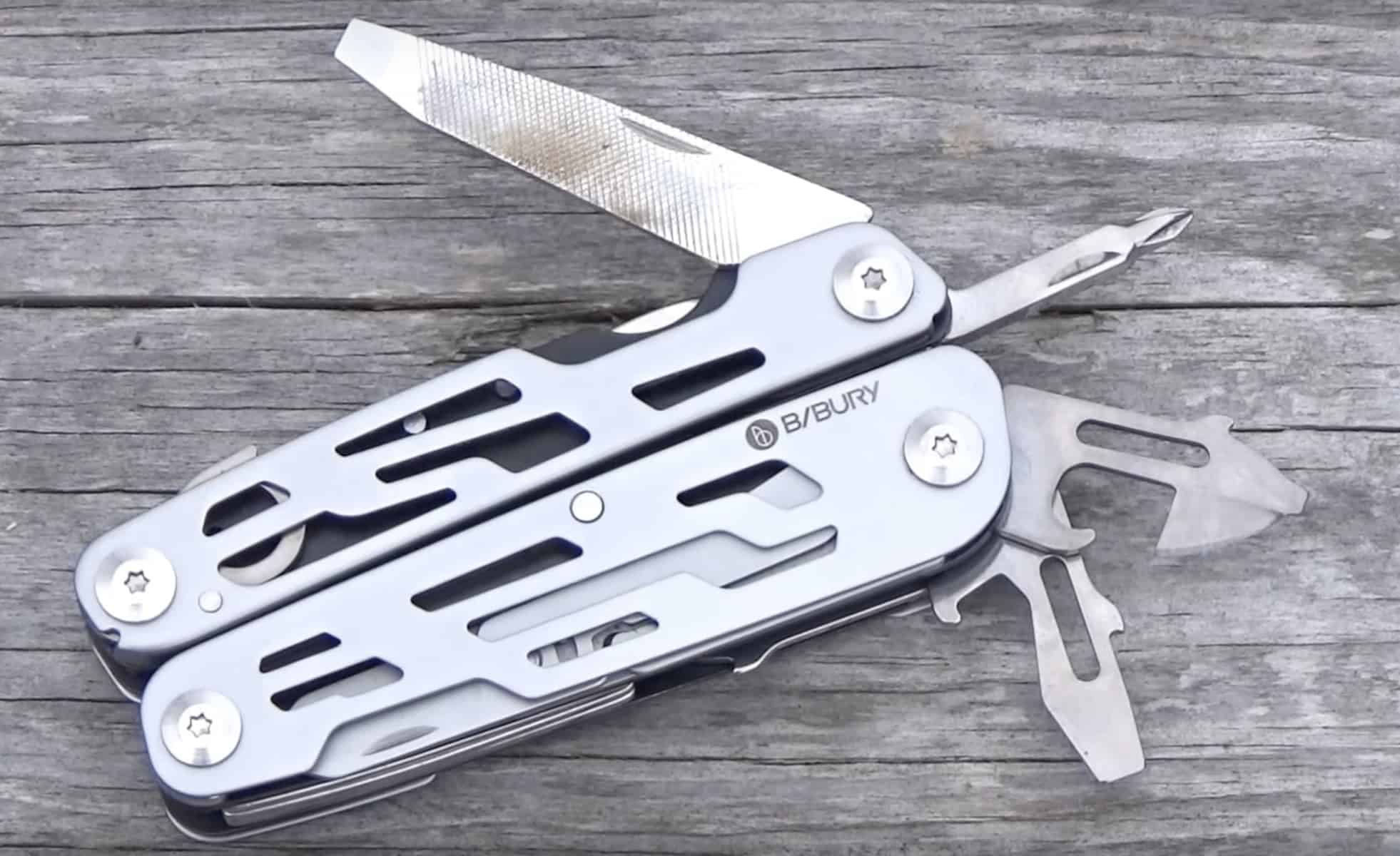 Une pince multifonction de la marque Bibury.