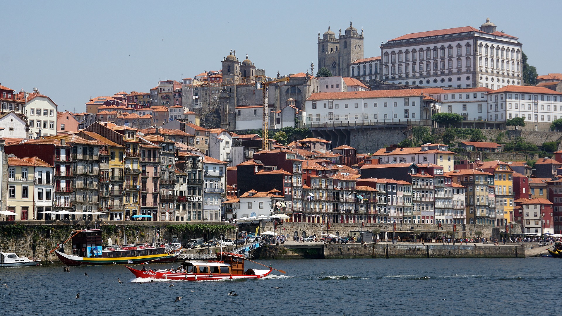 Photo d'illustration. Le fleuve Douro, ici à Porto.