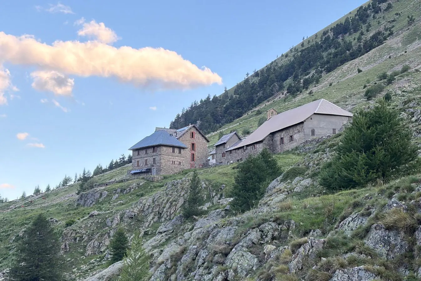 Chalet de la Madone de Fenestre sur le GR52