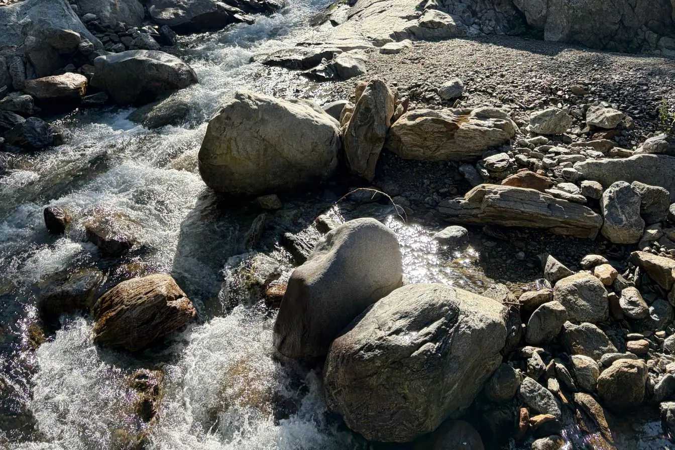 Eau fraiche sur la parcours du GR52